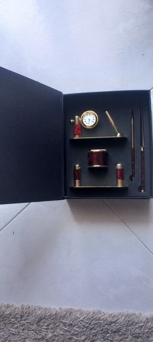 Conjunto para secretária...