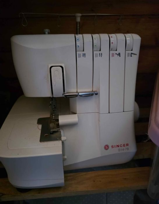 Singer S14-78 corte e cose