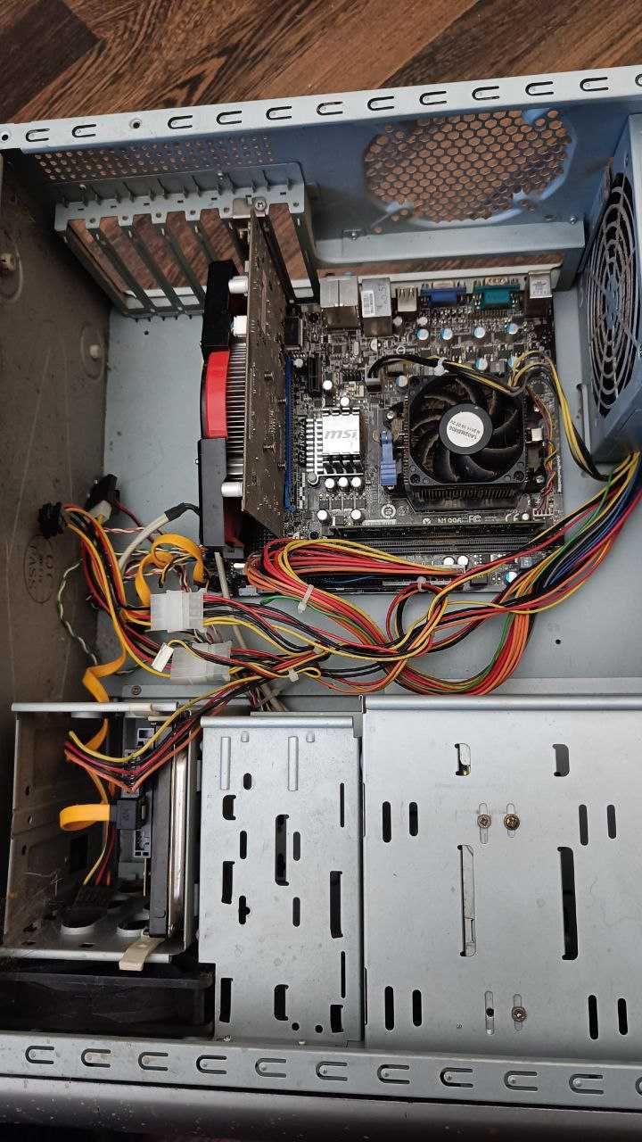 компьютер Видеокарта AMD Radeon HD 6670