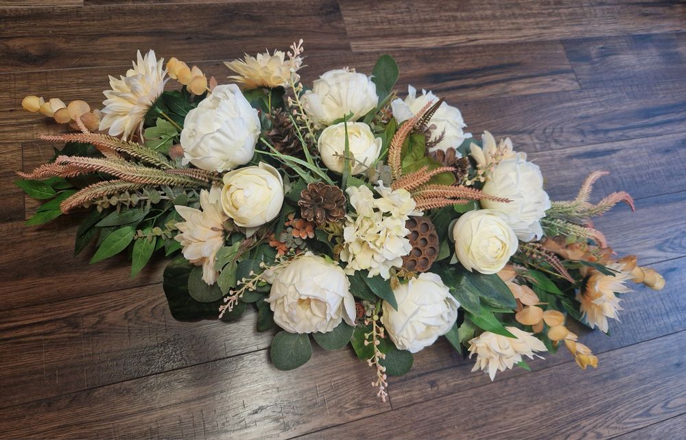 Kompozycja stroik na cmentarz