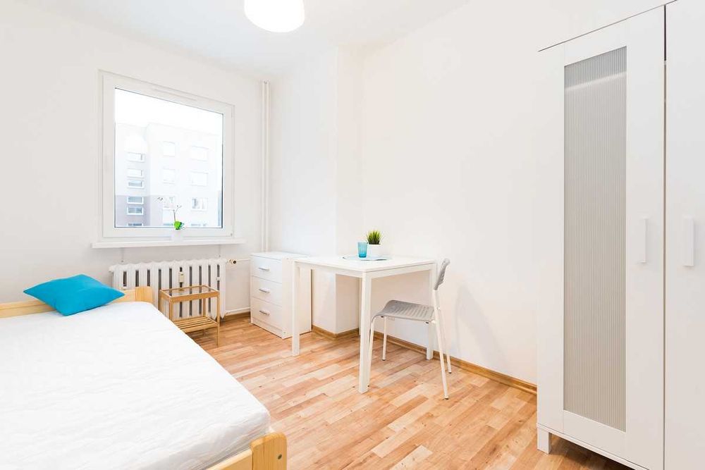 Jasny pokój na os. Karpackim wolny od zaraz, 650zł