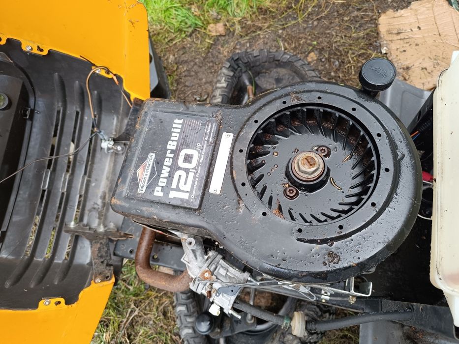 Traktorek kosiarka Jonsered LR11