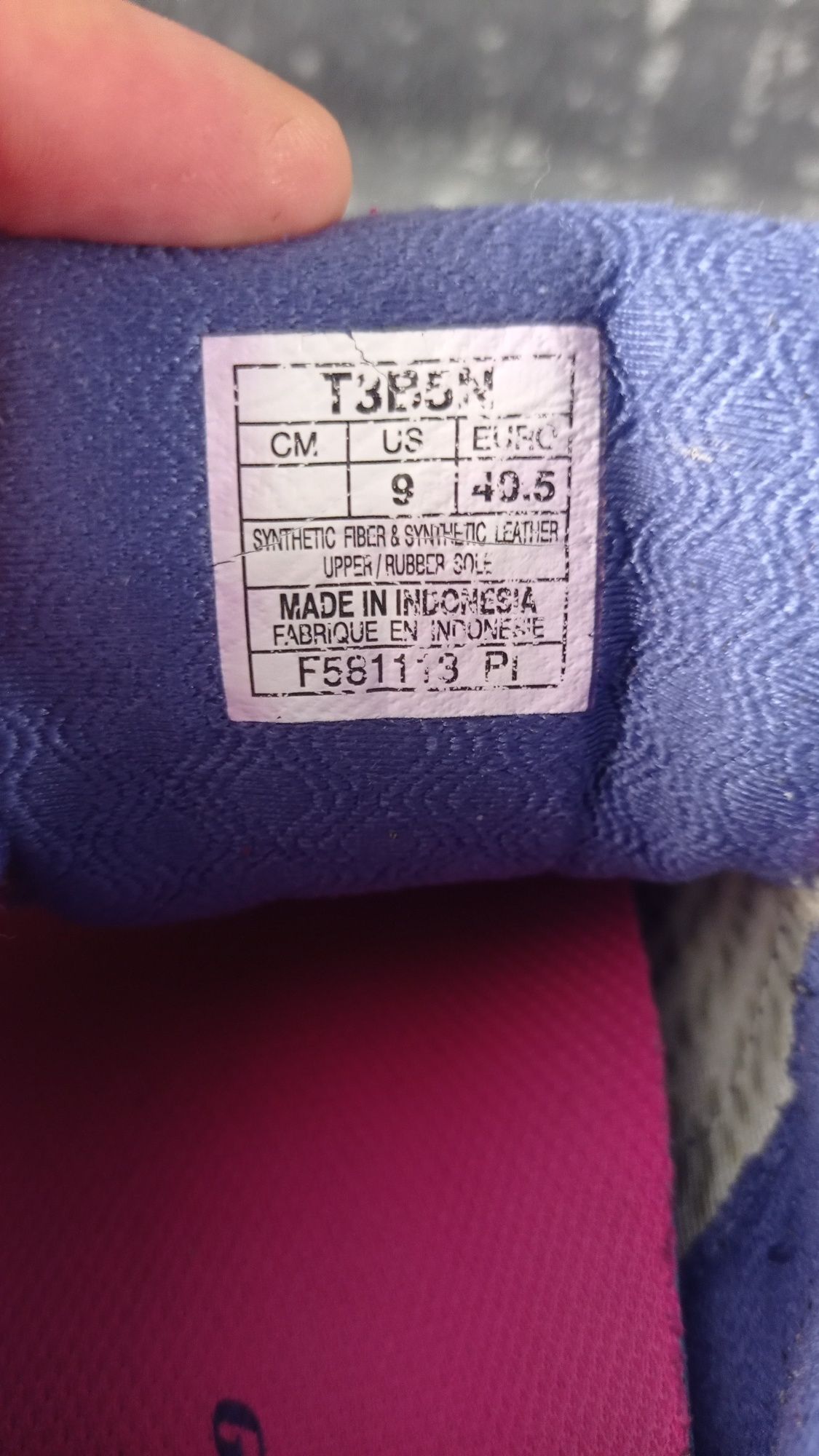 Жіночі кроси Asics