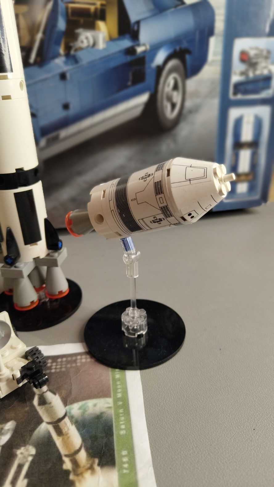 Lego Discovery Saturn V Moon Mission 7468