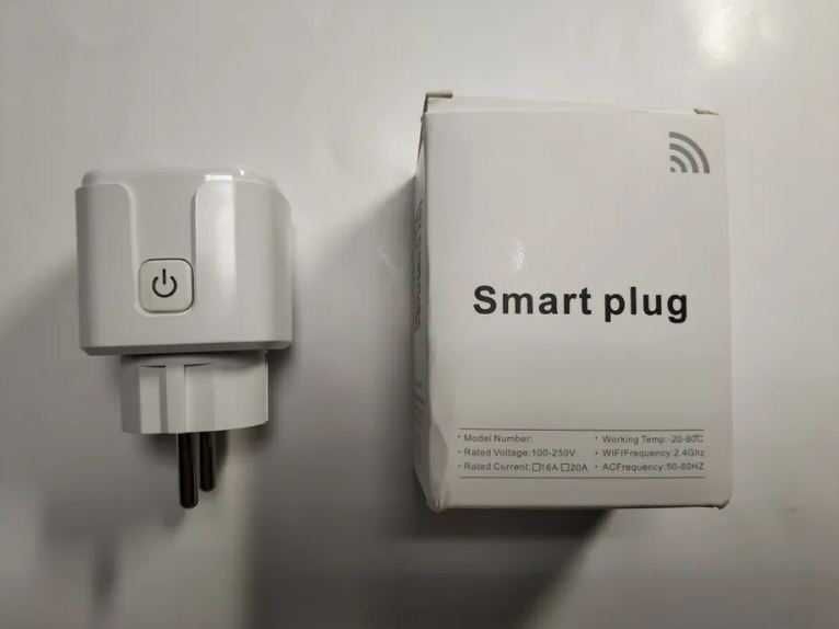 Розумна розетка с Wi-Fi управлінням. Smart life. Smart plug.
