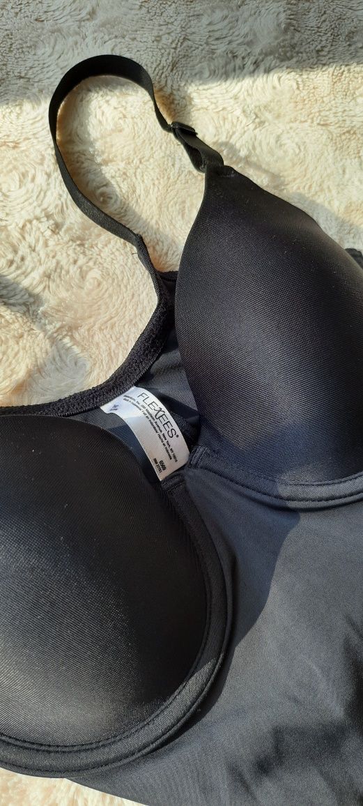 Czarne obcisłe body modelujące Flexees rozmiar 34C