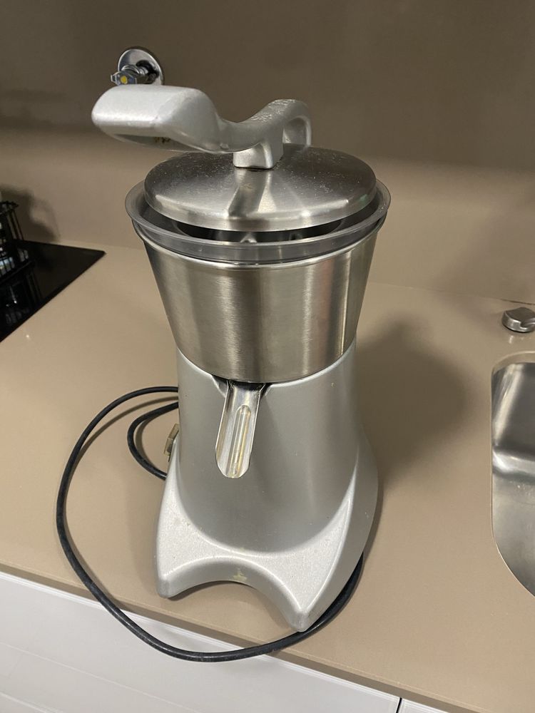 Máquina Sumo de Laranja Elétrica