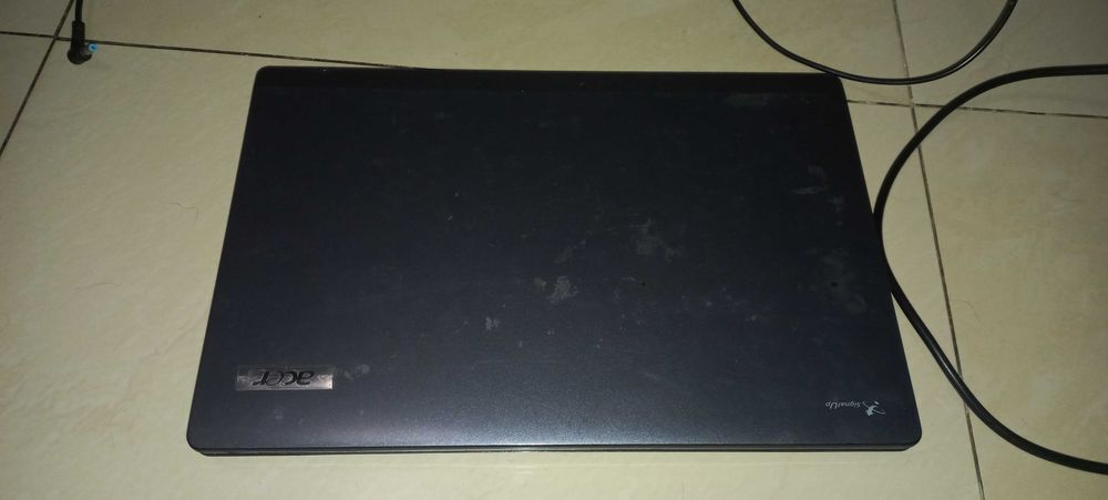 Acer TravelMate 15,6 ОЗУ 4Gb Диск 500Gb в Хорошем Состоянии