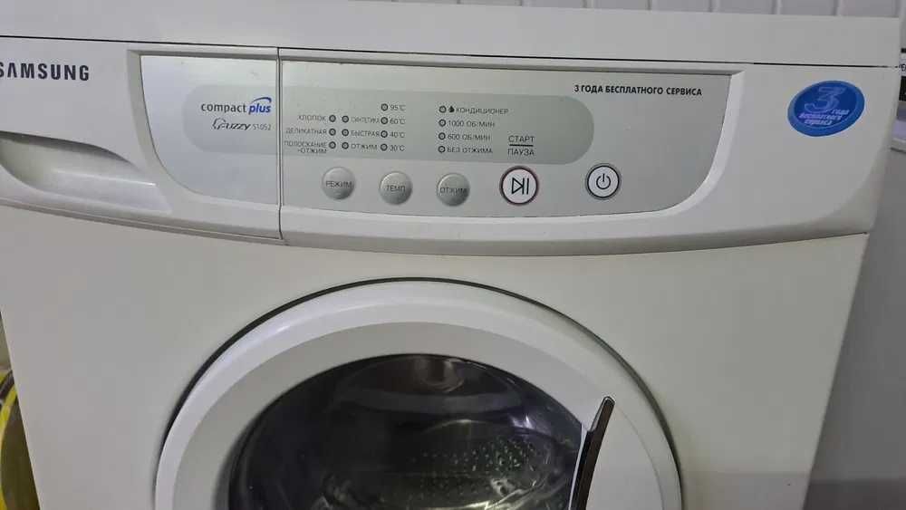 Продається вузька пральна машина Samsung Гарантія 6 місяців