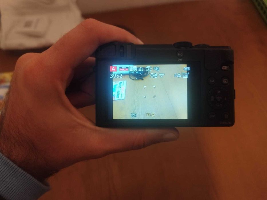 Câmara Panasonic Lumix TZ70 + Cartão 32GB