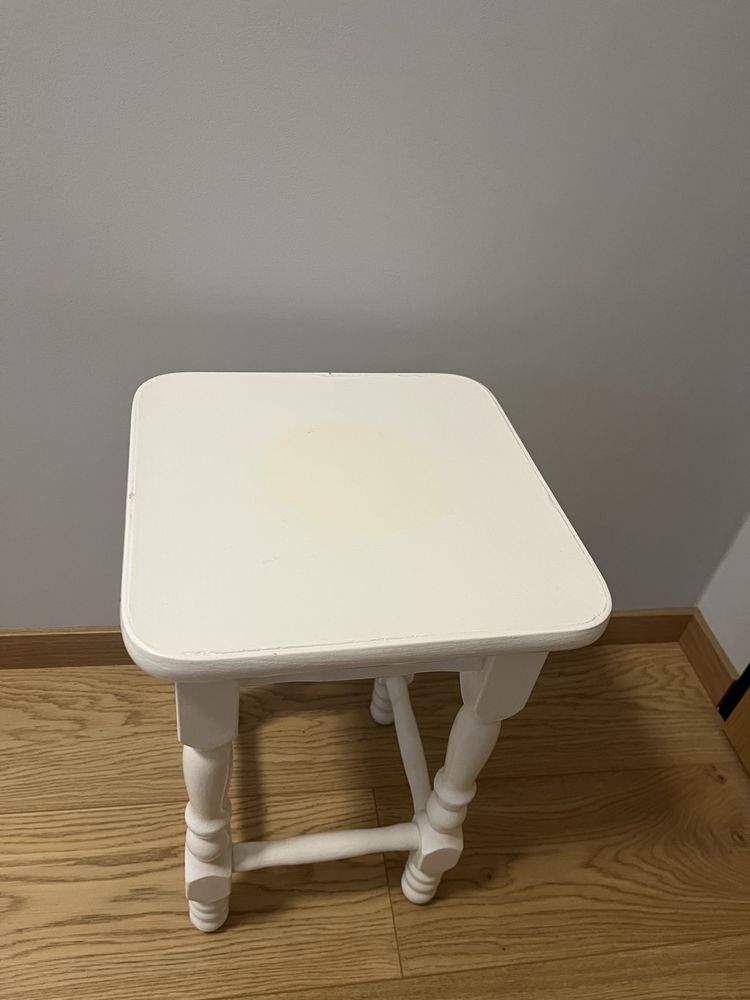 Stary taboret retro