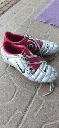 Buty korki nike total 90