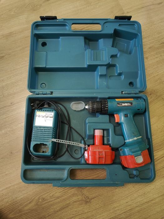 Wiertarko-wkrętarka Makita 6223D - bateria X2 , ładowarka, skrzynka