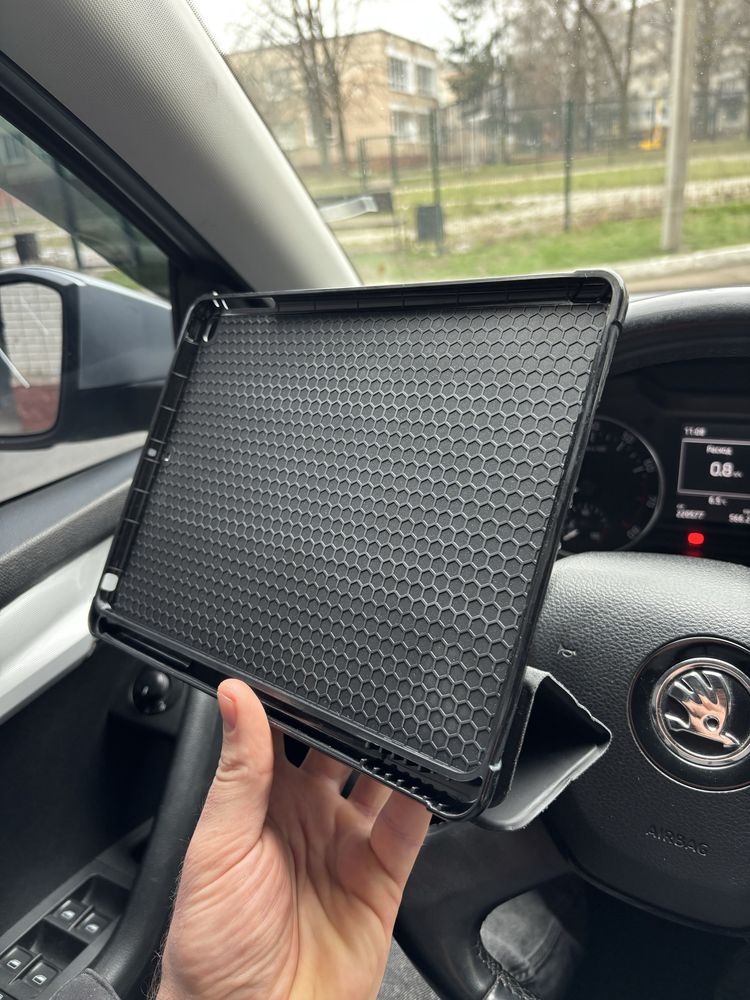 Продам Чохол Ipad for 9.7/5/6/air1/air2 .