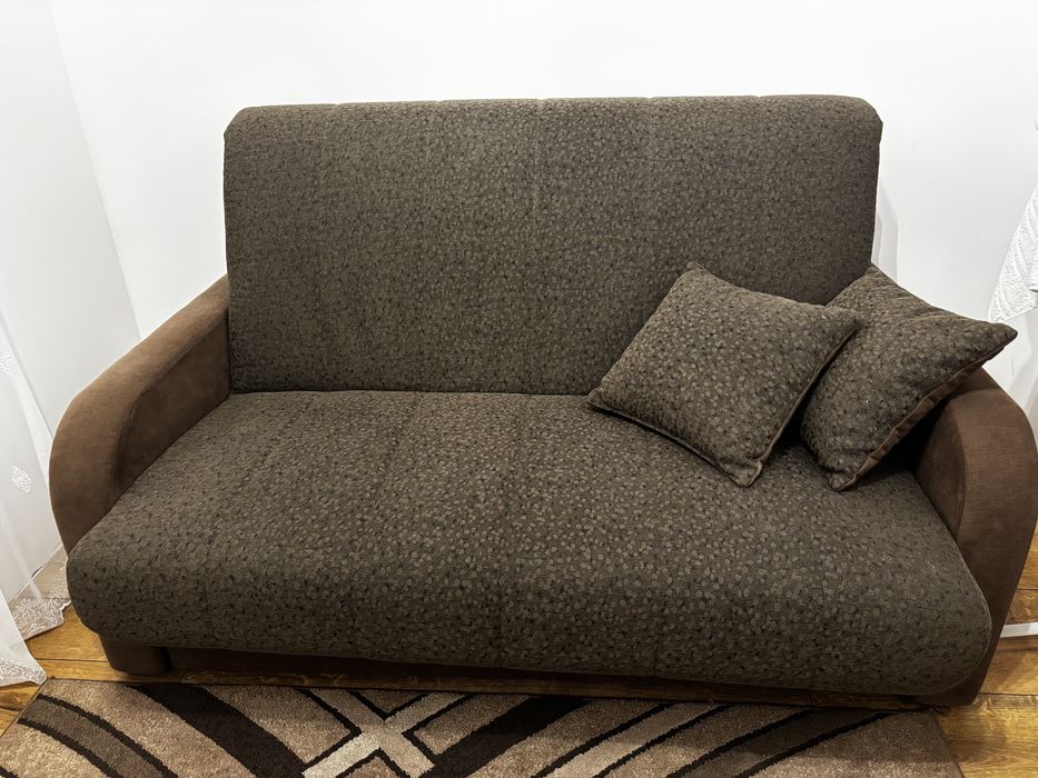 Sofa dwuosobowa z funkcją spania