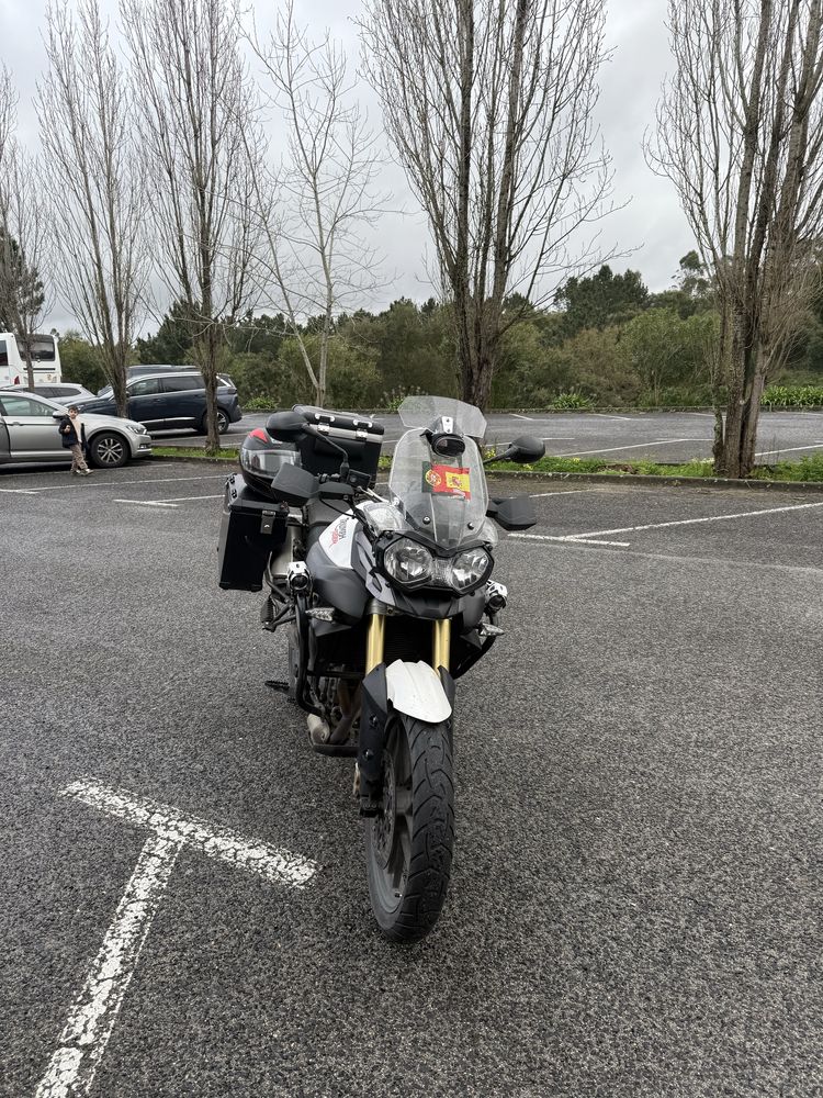 Triumph tiger 800