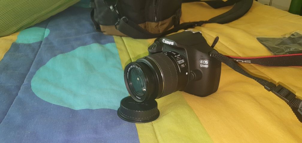 Câmera fotográfica Canon 1200D