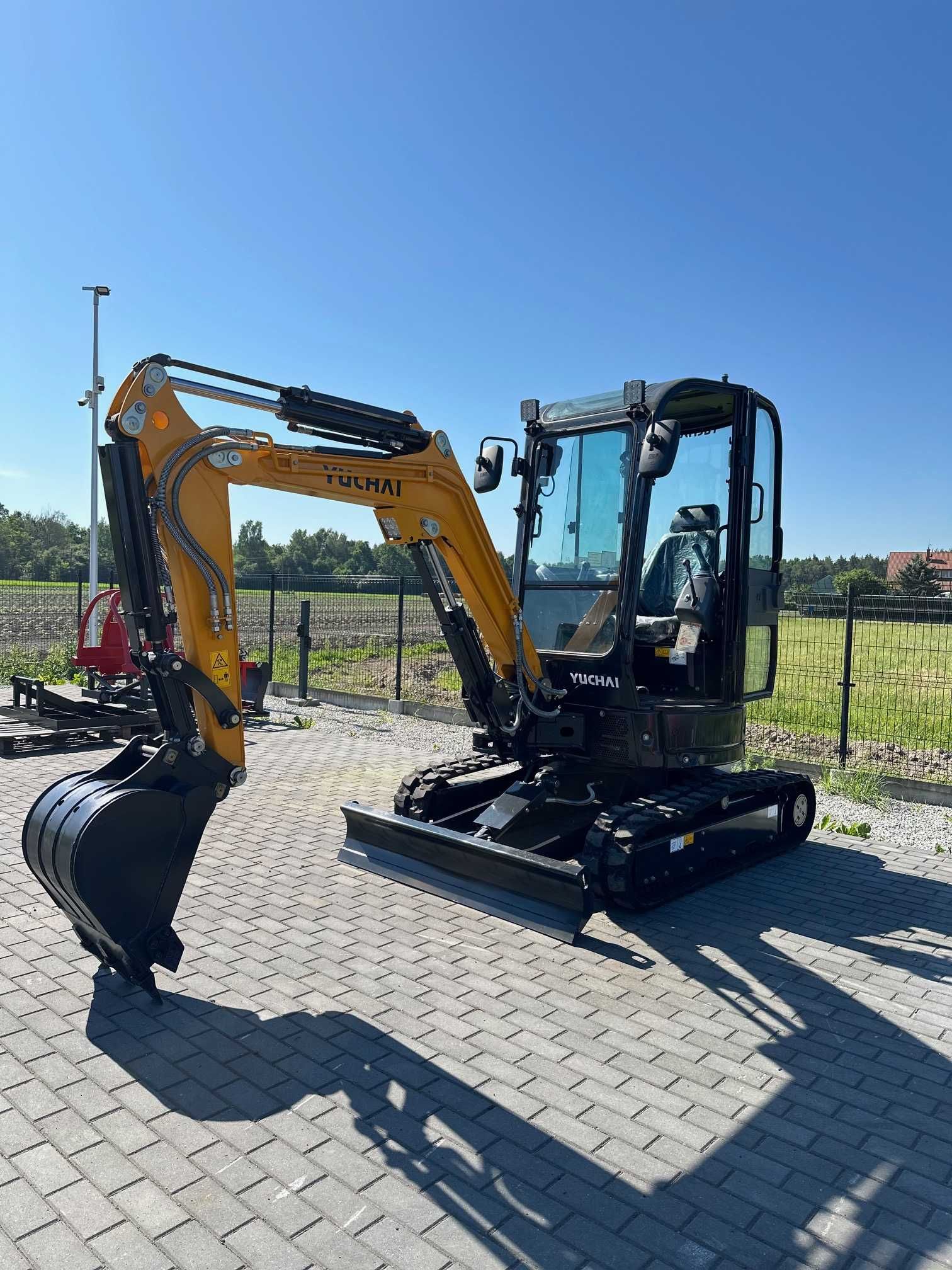 NEX Yuchai U27 nowa minikoparka Yanmar 3TNV80F 2,7t