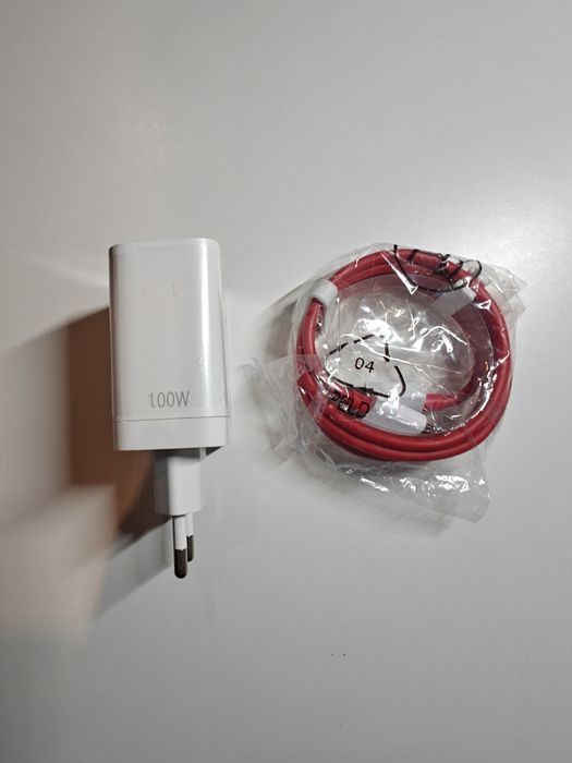 Ładowarka Oneplus superVOOC 100 w nowa