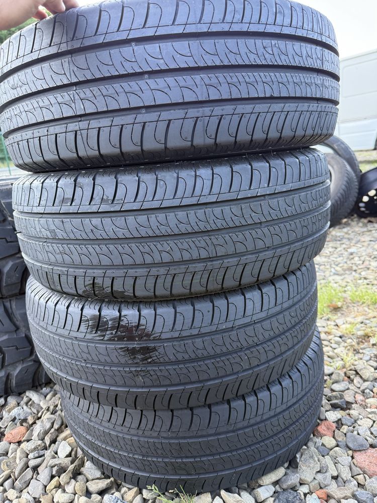 215/60r17c Goodyear нові 24рік