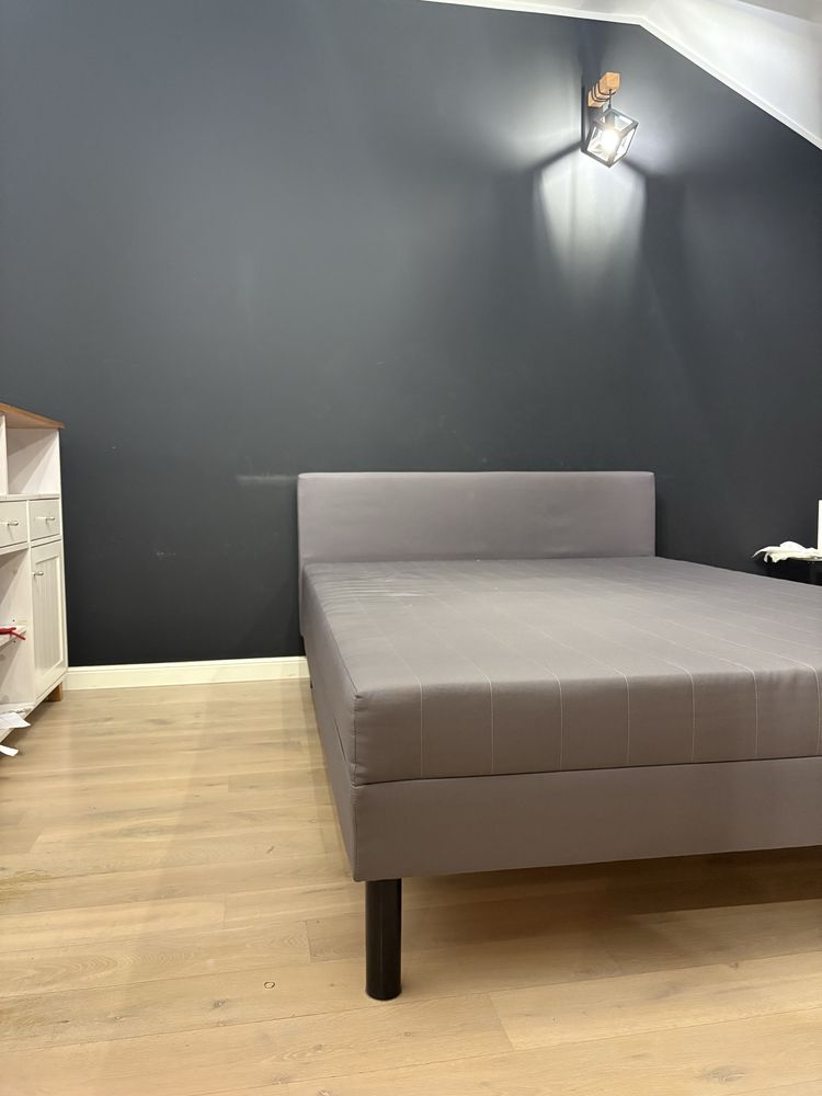 Sprzedam Łóżkoz Ikea