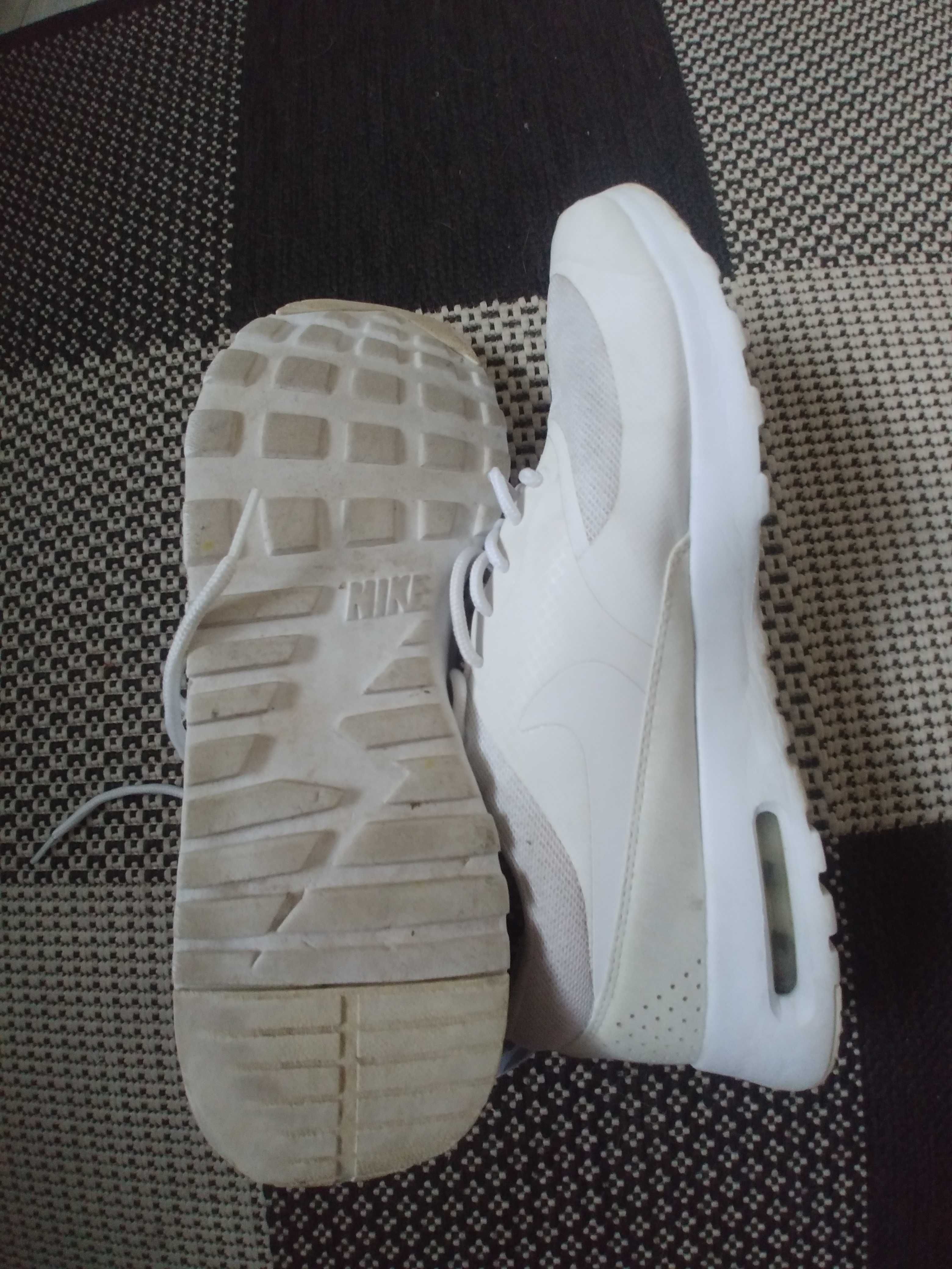 Buty Nike Air Max Thea 44 biale