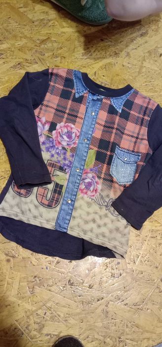 продам кофточки на дівчинку на зріст 128-134 см на 8-9 років