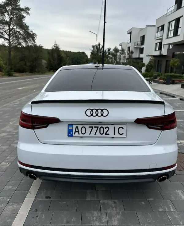Audi A4 2018 2.0