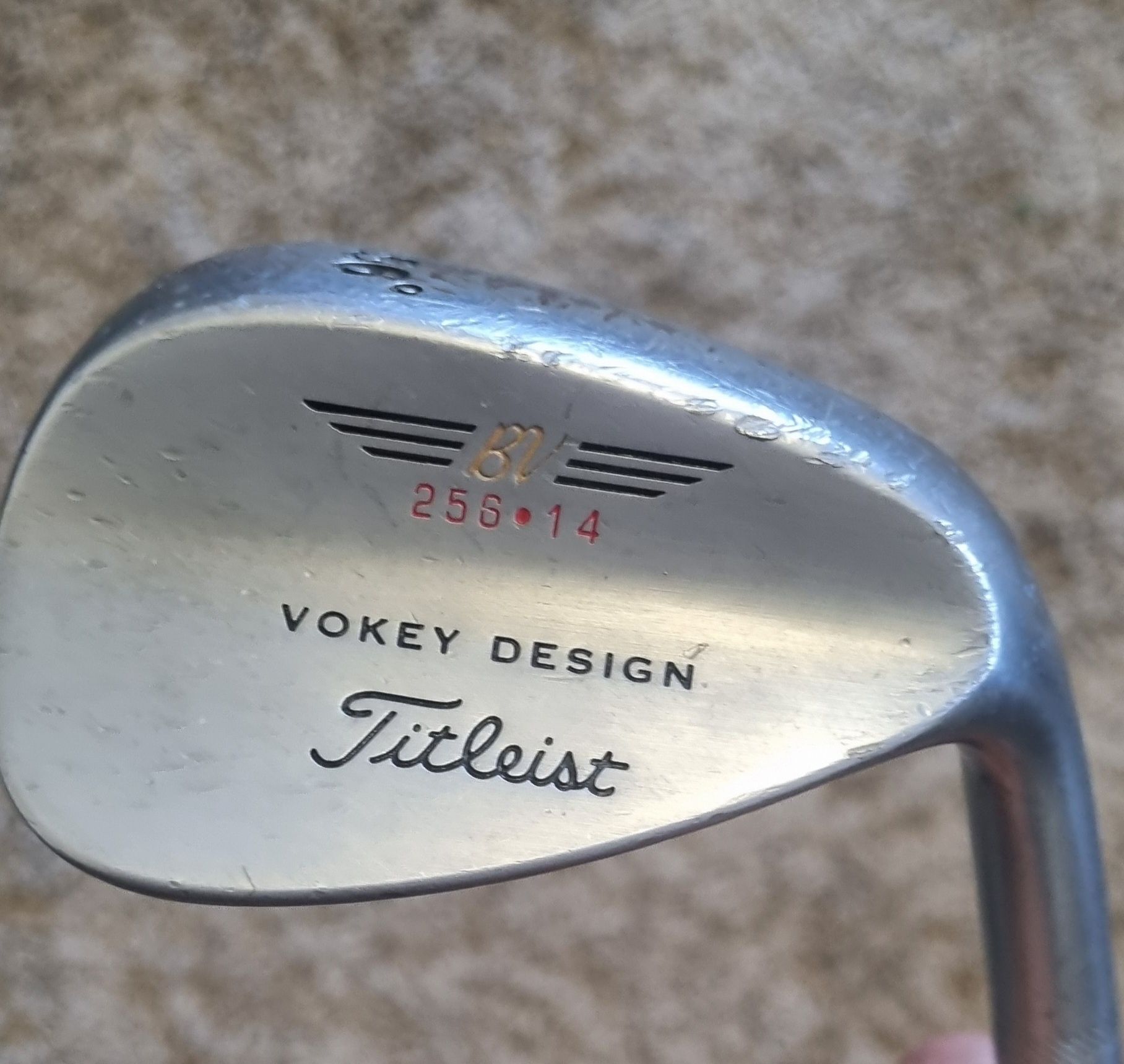 Wedge Titleist 56° bounce 14 bob vokey design
Vareta wedge flex
Gr