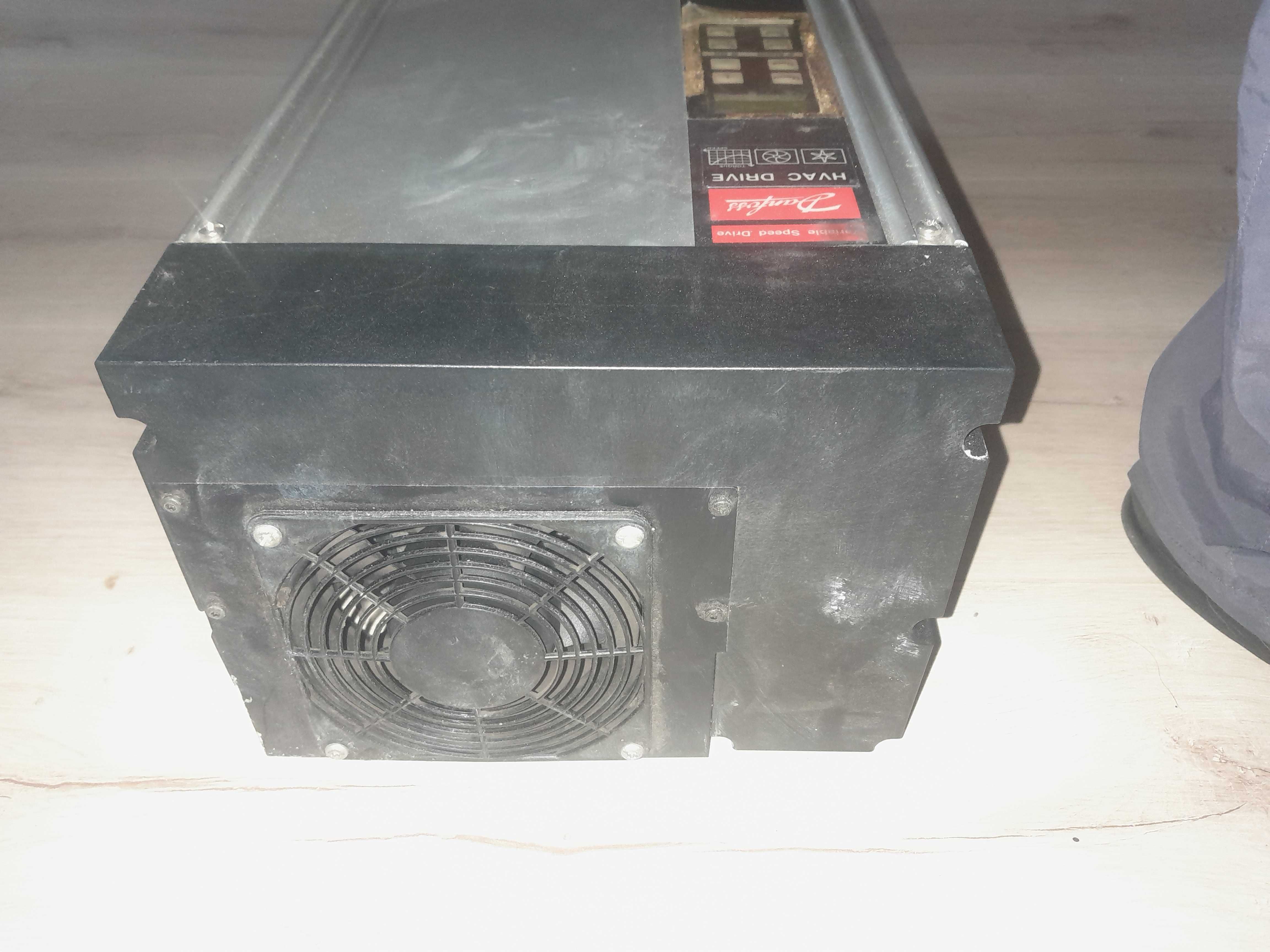 Falownik Danfoss VLT3511 HV-AC 7,5kW