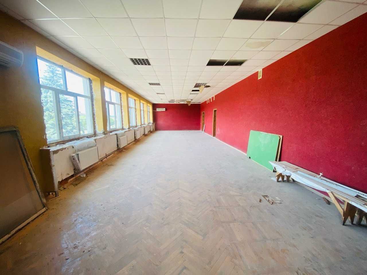 Оренда приміщення в центрі Рокитного