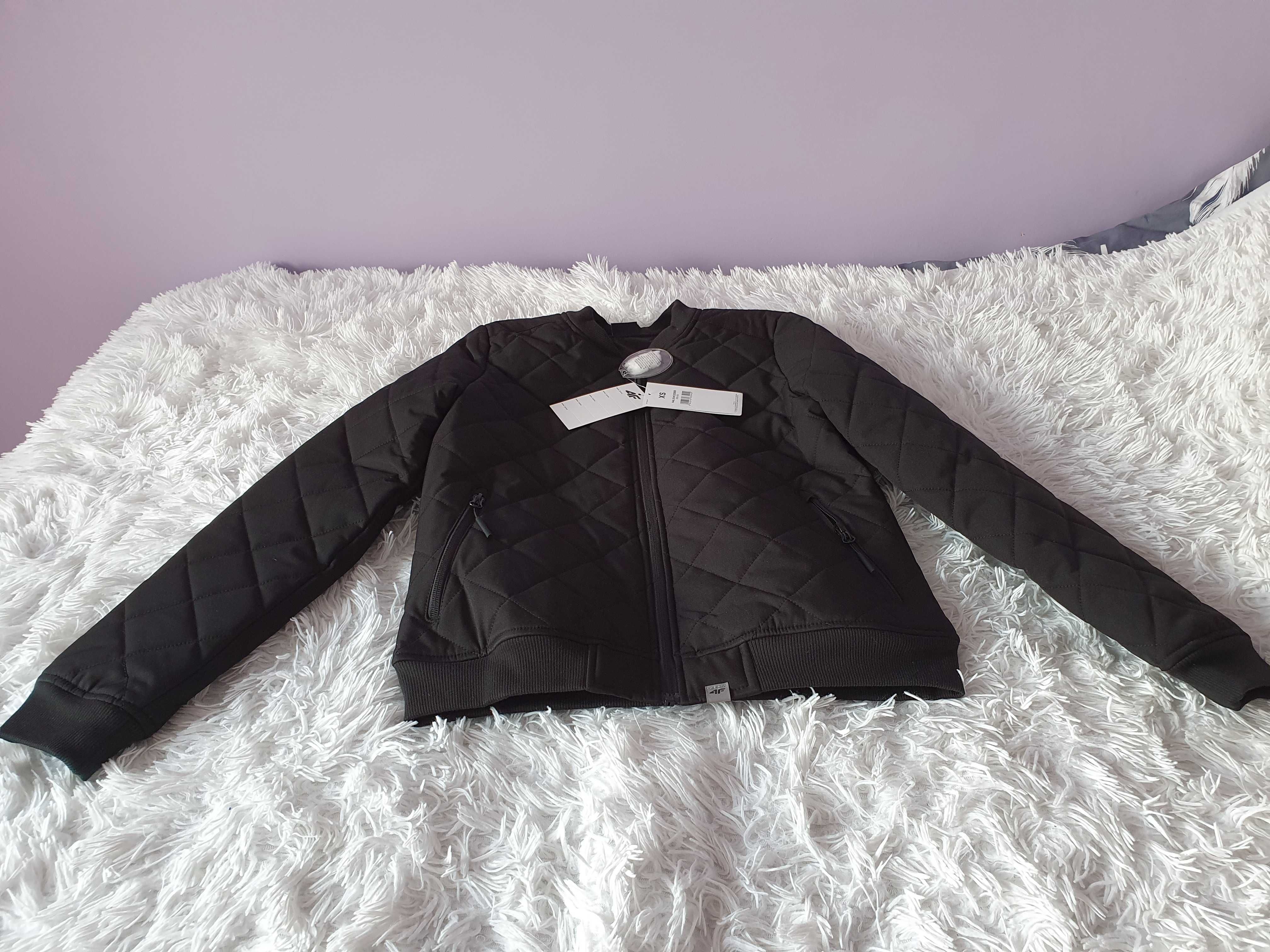 Nowa kurtka 4F, rozmiar XS, czarna