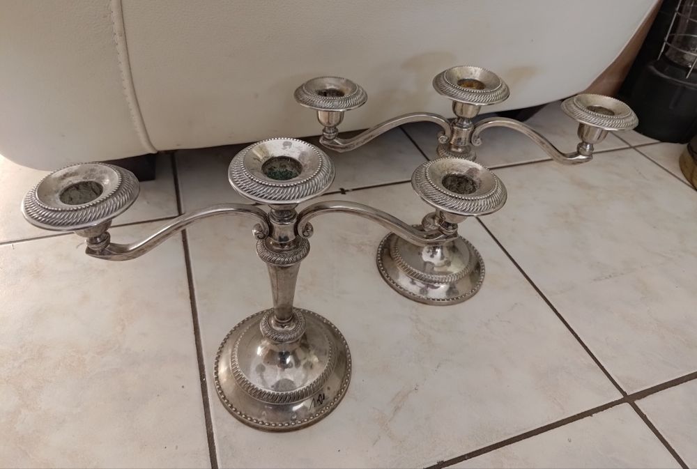 Świeczniki metalowe 2 sztuki