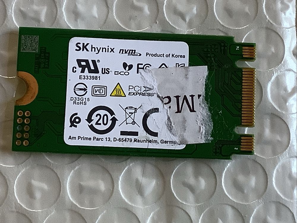 Disco NGFF PCIe SKhynix HFM256GDHTNG-8310A  256GB