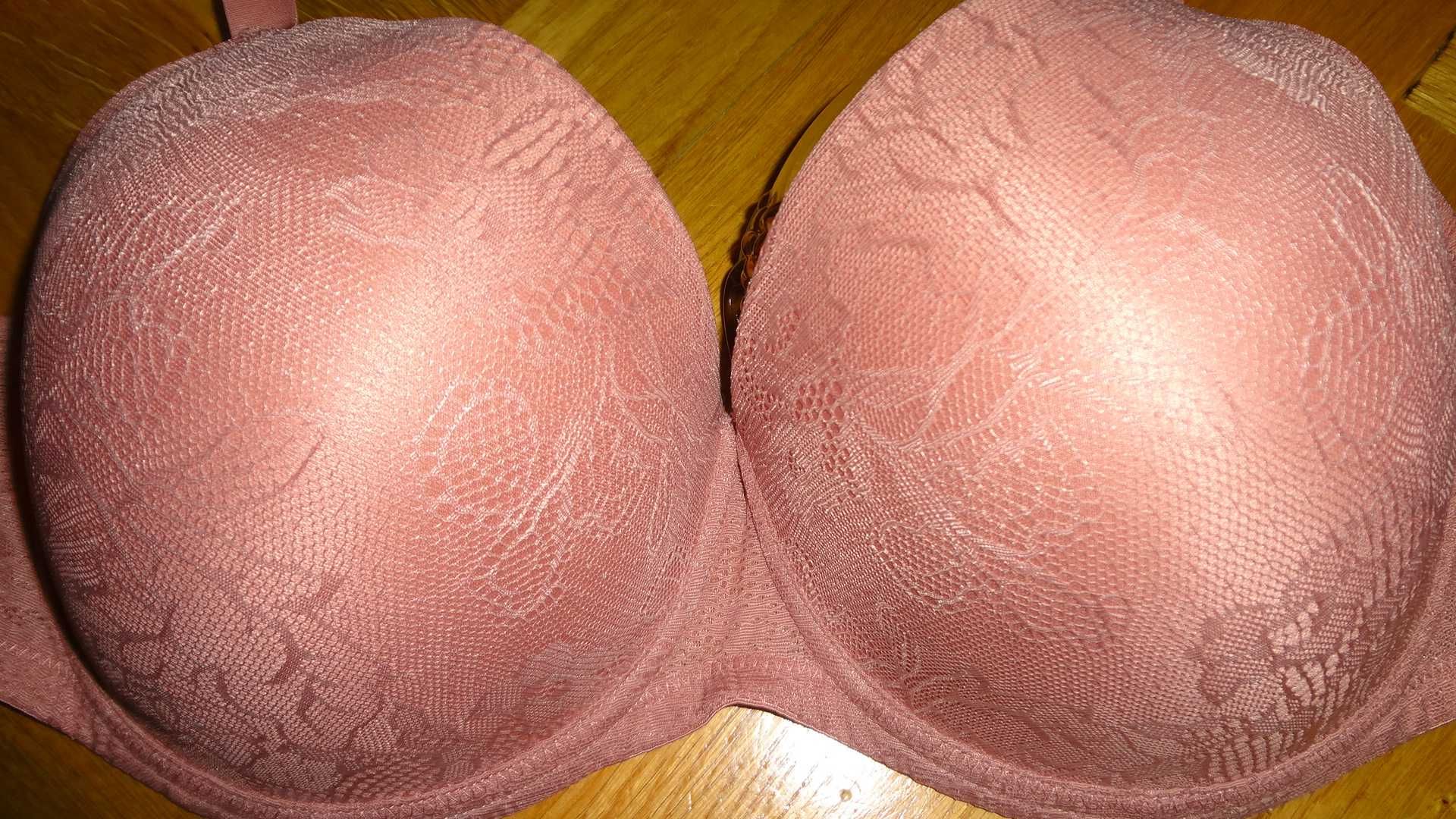 Biustonosz Primark 95E/42DD nowy jak freya