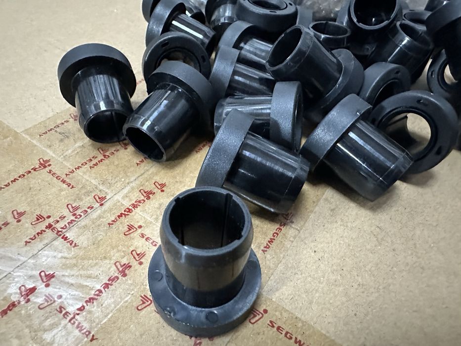 Втулка ричага підвіски квадроцикла  Segway