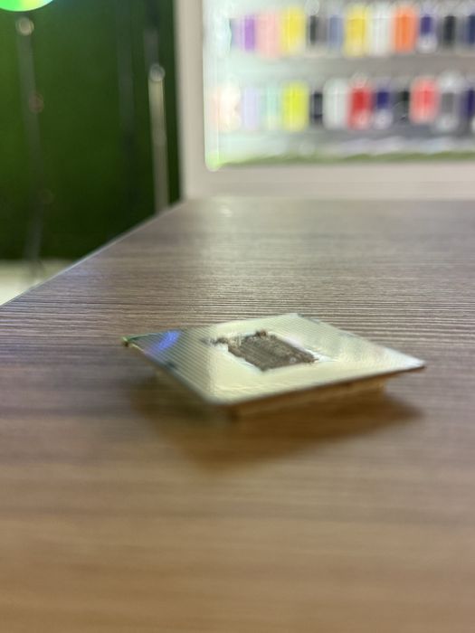 Процесор intel i5 9600KF