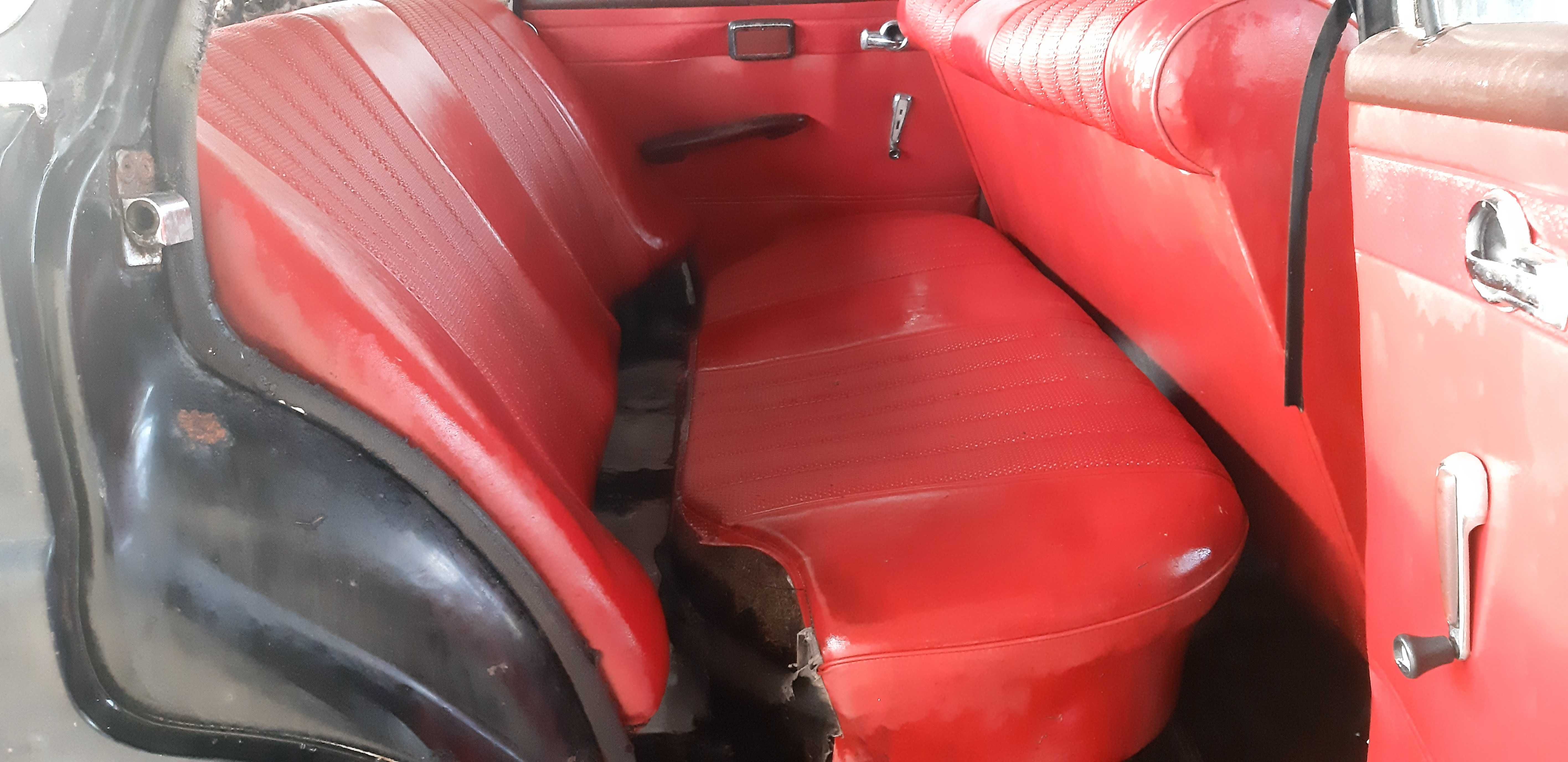 wnętrze fotele, kanapa tapicerka drzwi mercedes w110