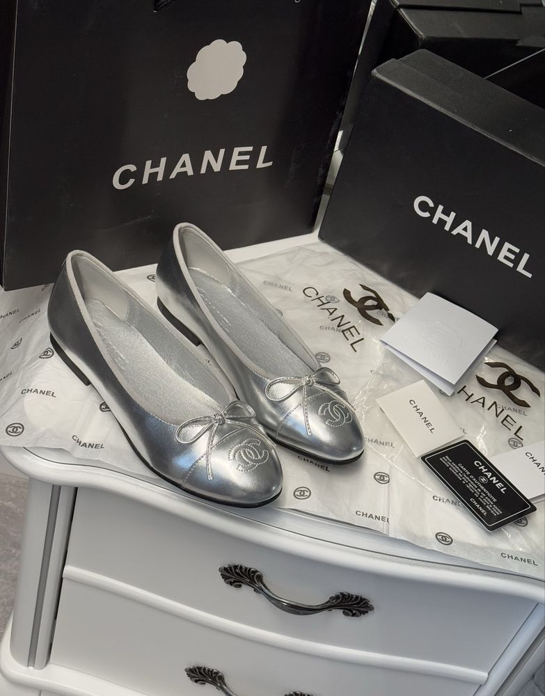 Серебряные серебристые балетки chanel туфли балетки
