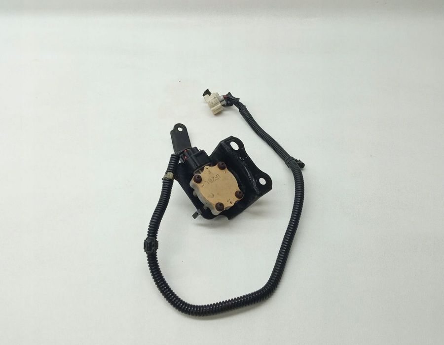 CZUJNIK POZIOMOWANIA ZAWIESZENIA TOYOTA LAND CRUISER 4 RUNNER LEXUS GX470