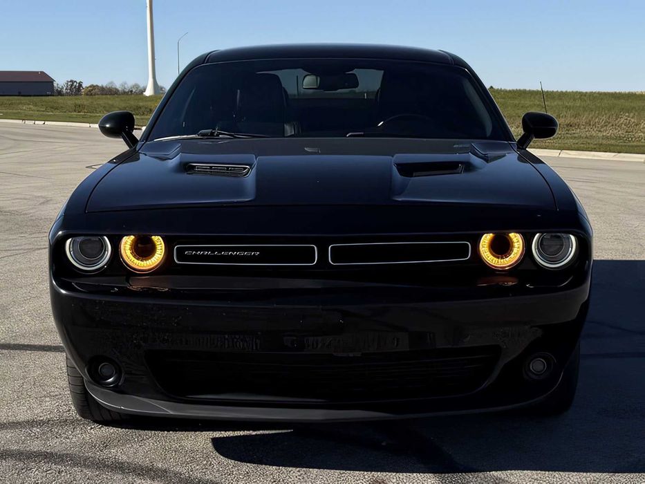 Dodge Challenger      2017