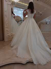 Весільна сукня шита на замовлення