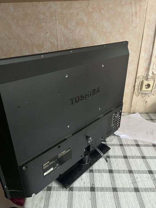 Телевізор TOSHIBA 32 дюйми