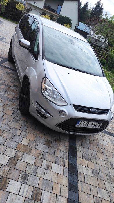 Ford S max titanium. 2011