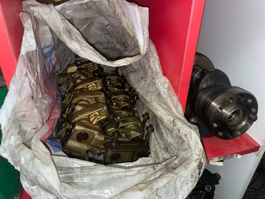 Мотор двигатель по запчастям mersedes benz 2.6 v6