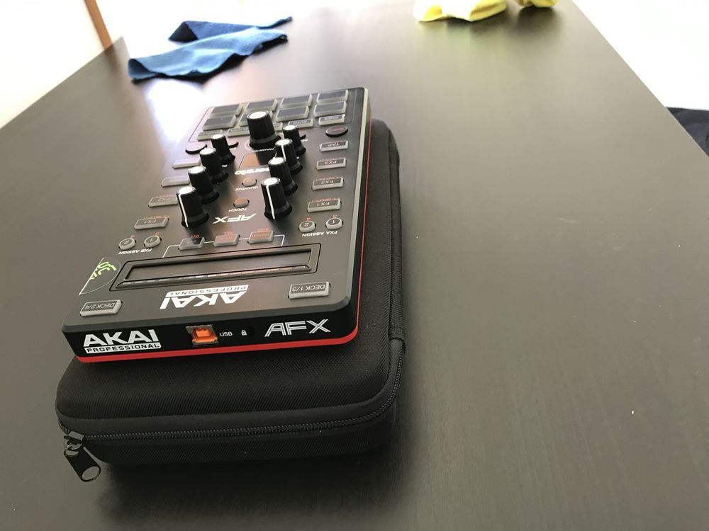 Akai AFX (controlador)