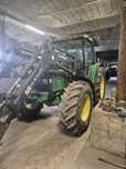 John Deere 6400 z ładowaczem  czołowym