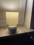 Lampa nocna biala