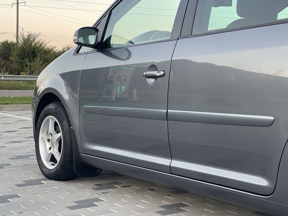VW Touran 2.0 TDI Maximal