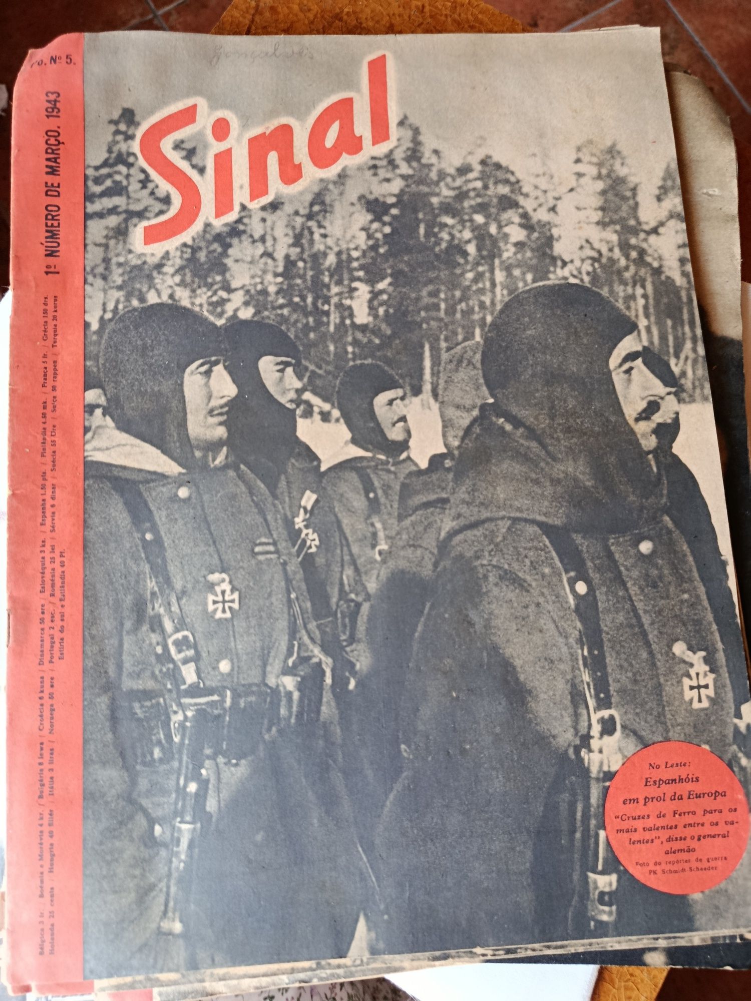 Revistas Sinal e Mundo Gráfico